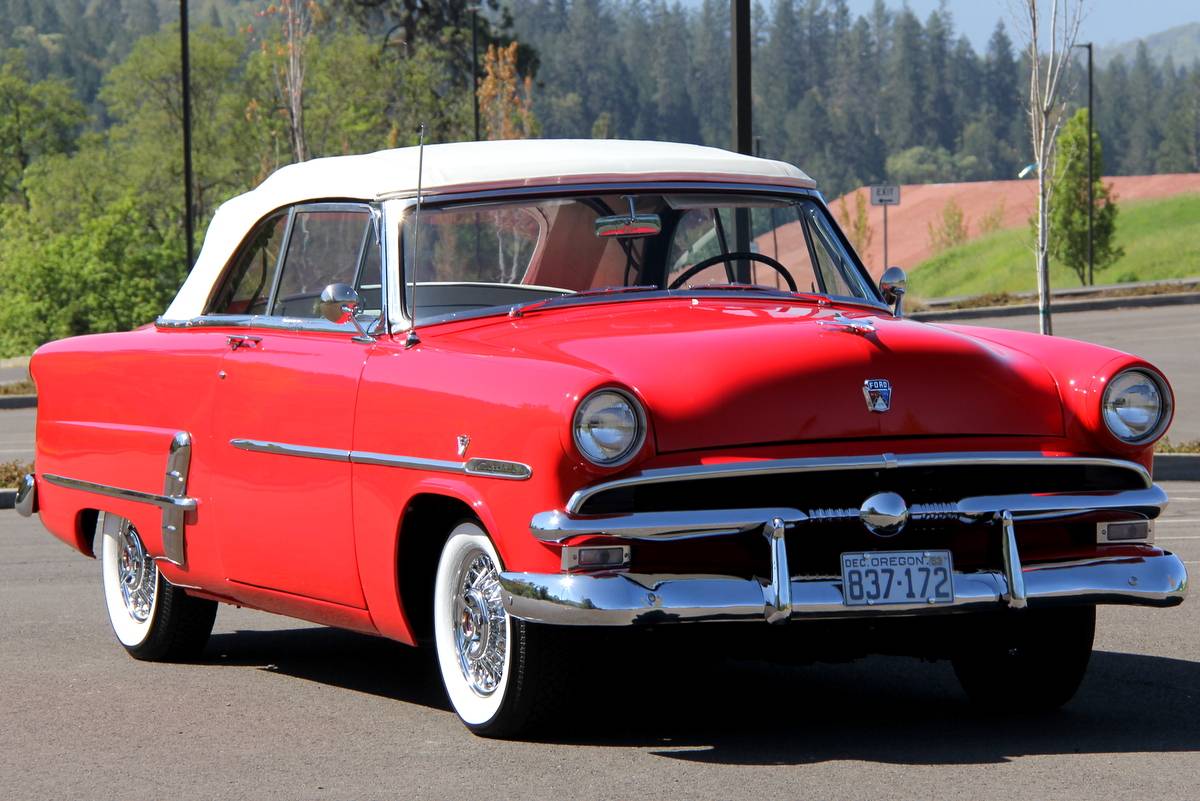 Ford-crestline-sunliner-convertible-1953-1