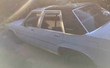Ford-crown-victoria-1988-blue-5
