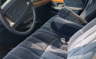 Ford-crown-victoria-1992-1