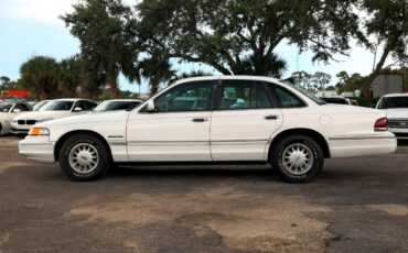 Ford-crown-victoria-lx-1995-black-19