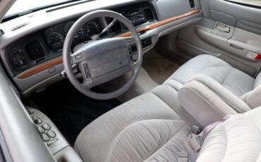 Ford-crown-victoria-lx-1995-black-20