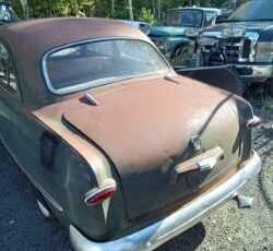 Ford-custom-1950-blue-4