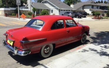 Ford-custom-1951-red-1