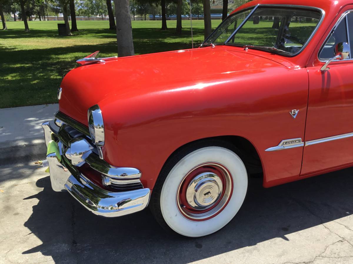 Ford-custom-1951-red-16