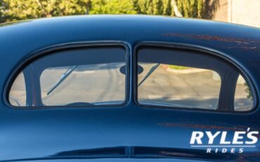 Ford-deluxe-1939-152