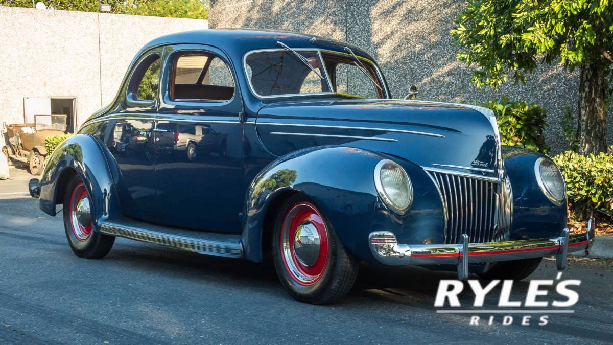Ford-deluxe-1939-91