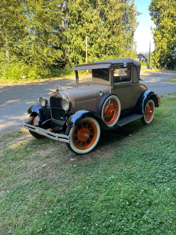 Ford-deluxe-coupe-1928-yellow-2