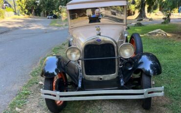 Ford-deluxe-coupe-1928-yellow-4
