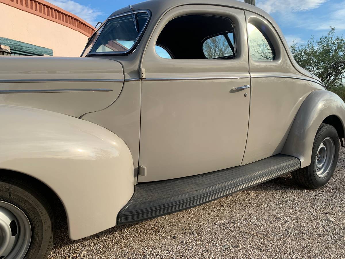Ford-deluxe-coupe-1939-3