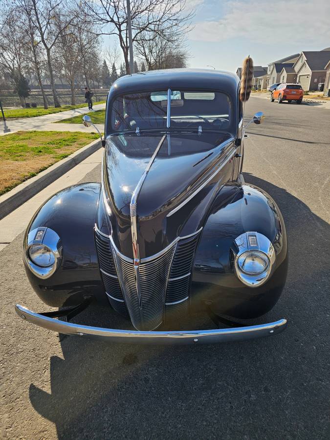 Ford-deluxe-coupe-1940-blue-11