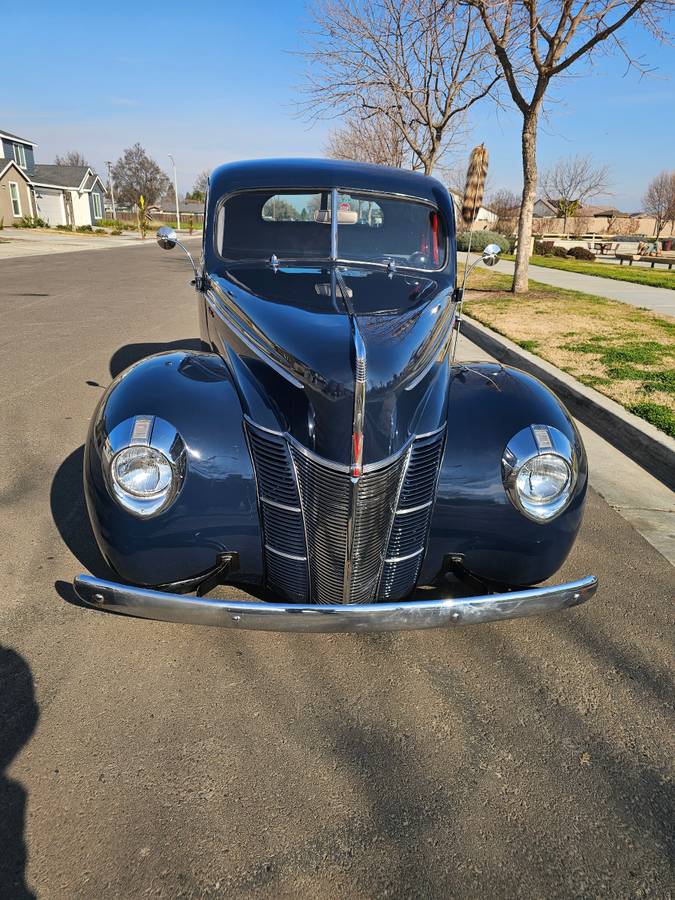 Ford-deluxe-coupe-1940-blue-2