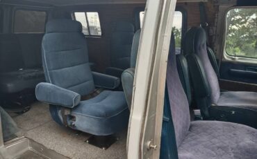 Ford-e-150-econoline-1979-grey-2