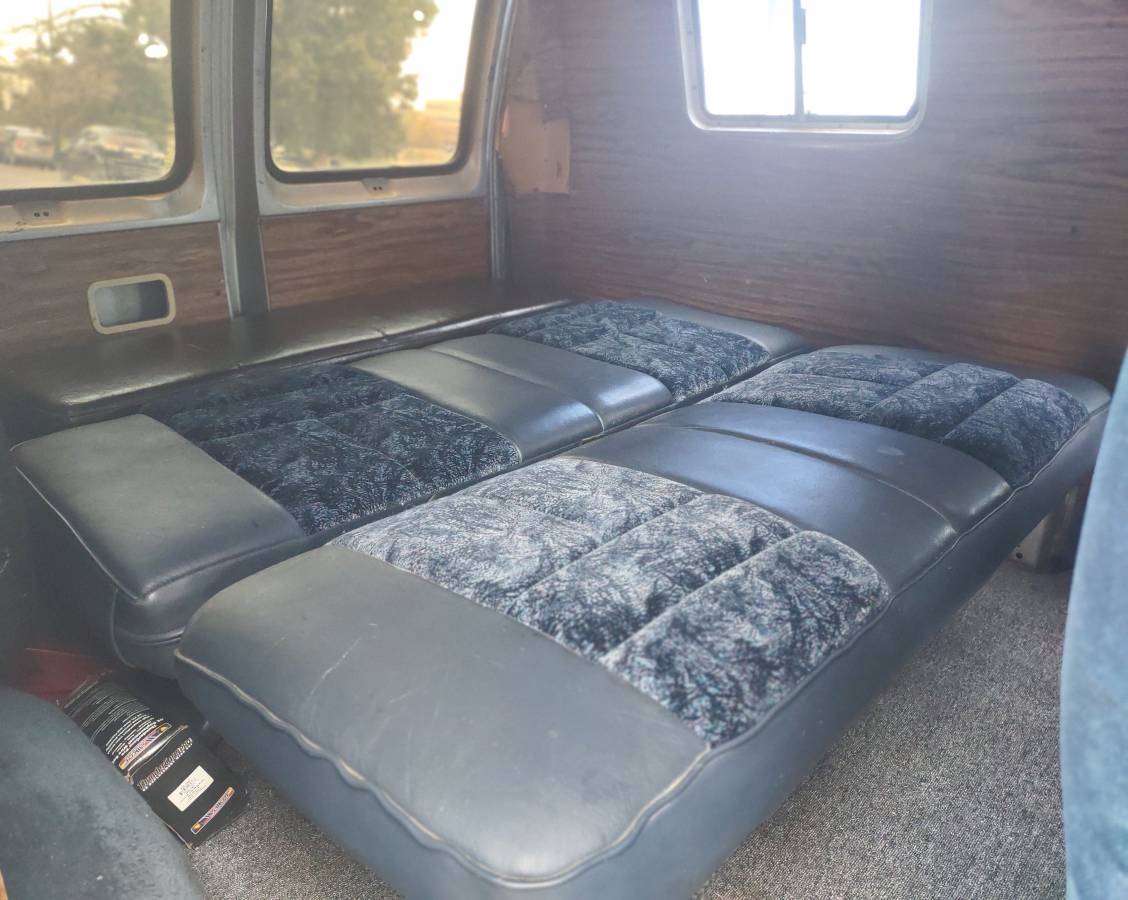 Ford-e-150-econoline-1979-grey-6