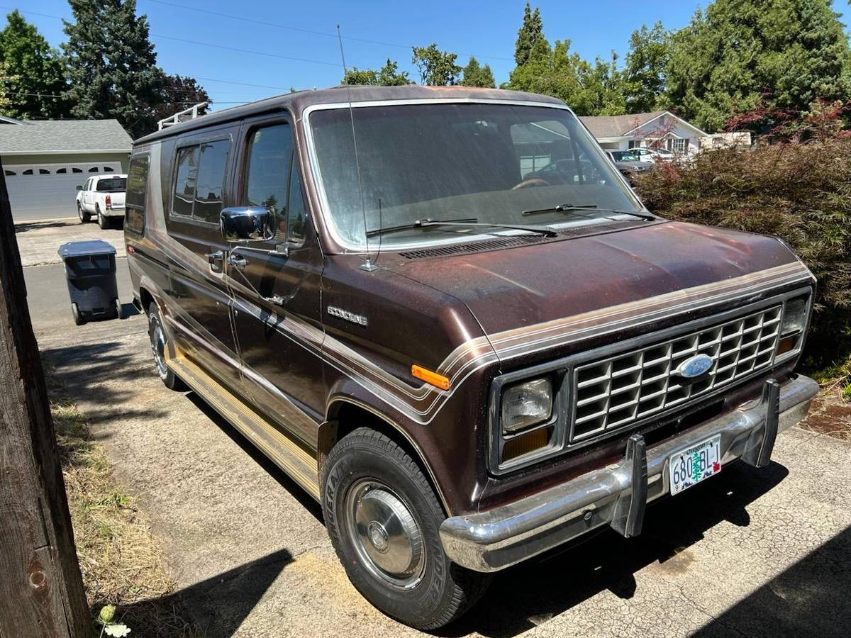 Ford-e-150-econoline-1983-brown-11