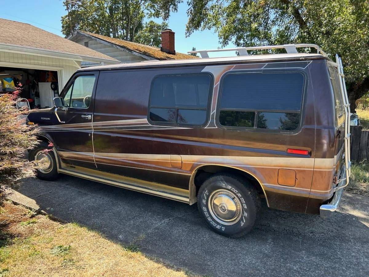 Ford-e-150-econoline-1983-brown-8