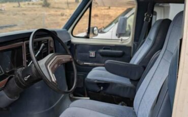 Ford-e-250-econoline-1986-white-11