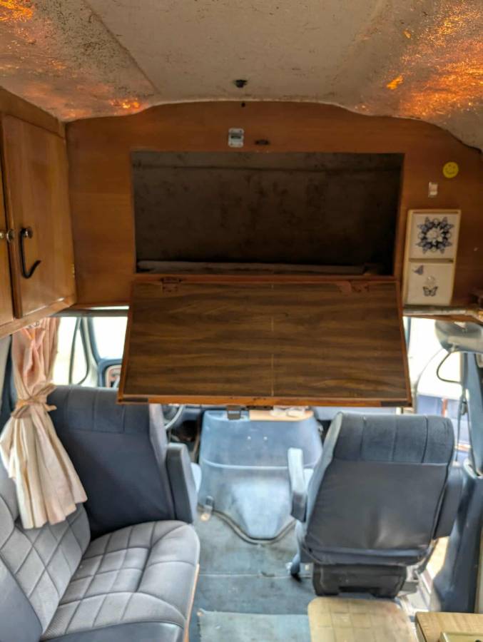 Ford-e-250-econoline-1986-white-15
