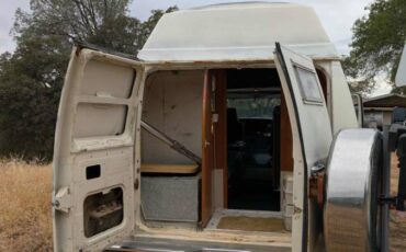 Ford-e-250-econoline-1986-white-17