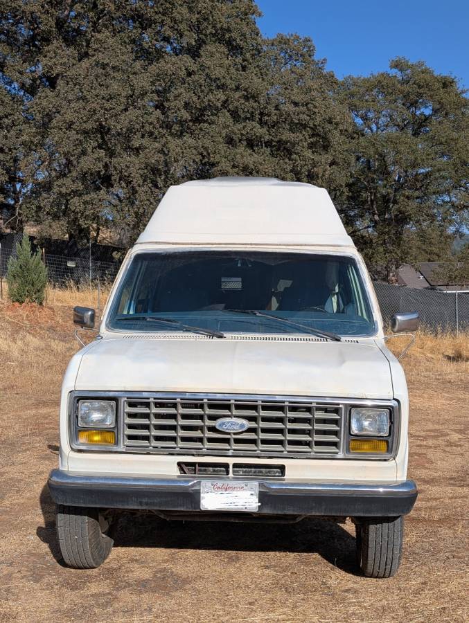 Ford-e-250-econoline-1986-white-2