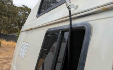 Ford-e-250-econoline-1986-white-20
