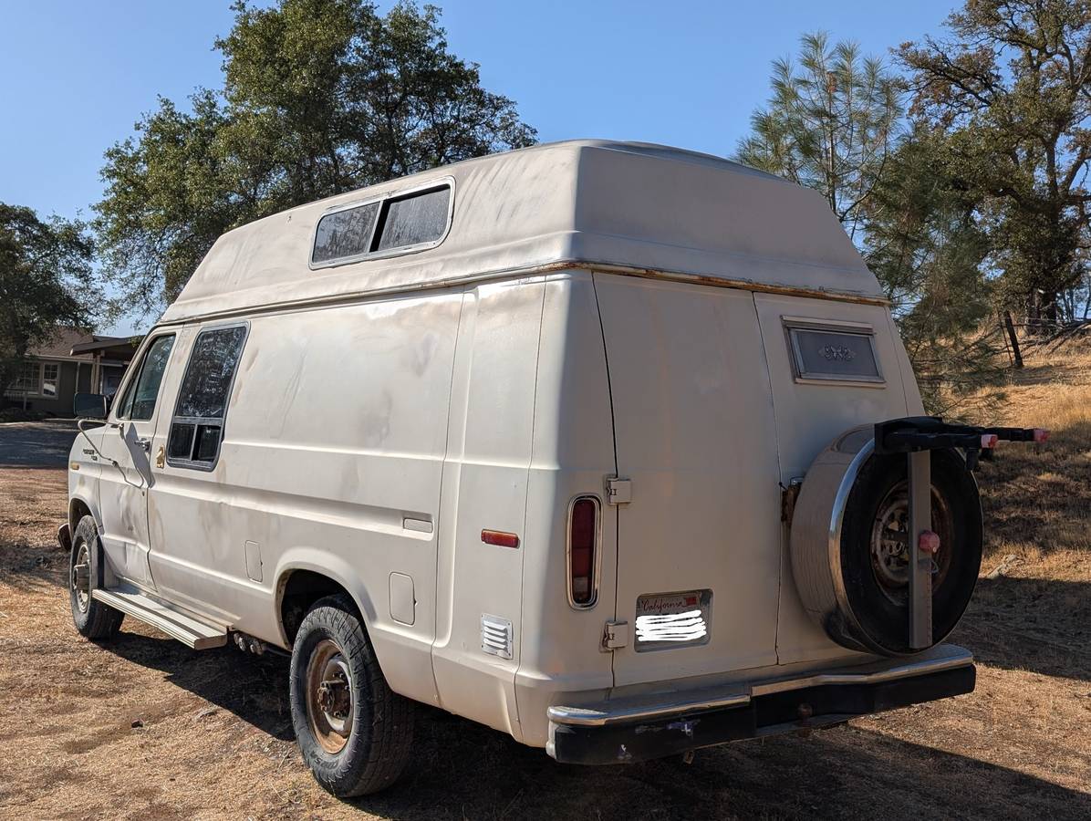 Ford-e-250-econoline-1986-white-3