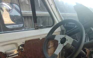 Ford-e-350-1979-white-7