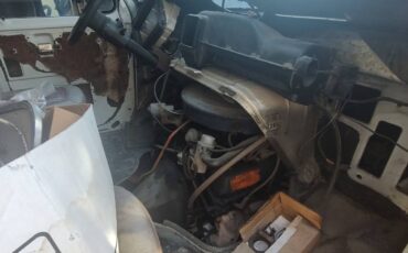 Ford-e-350-1979-white-9