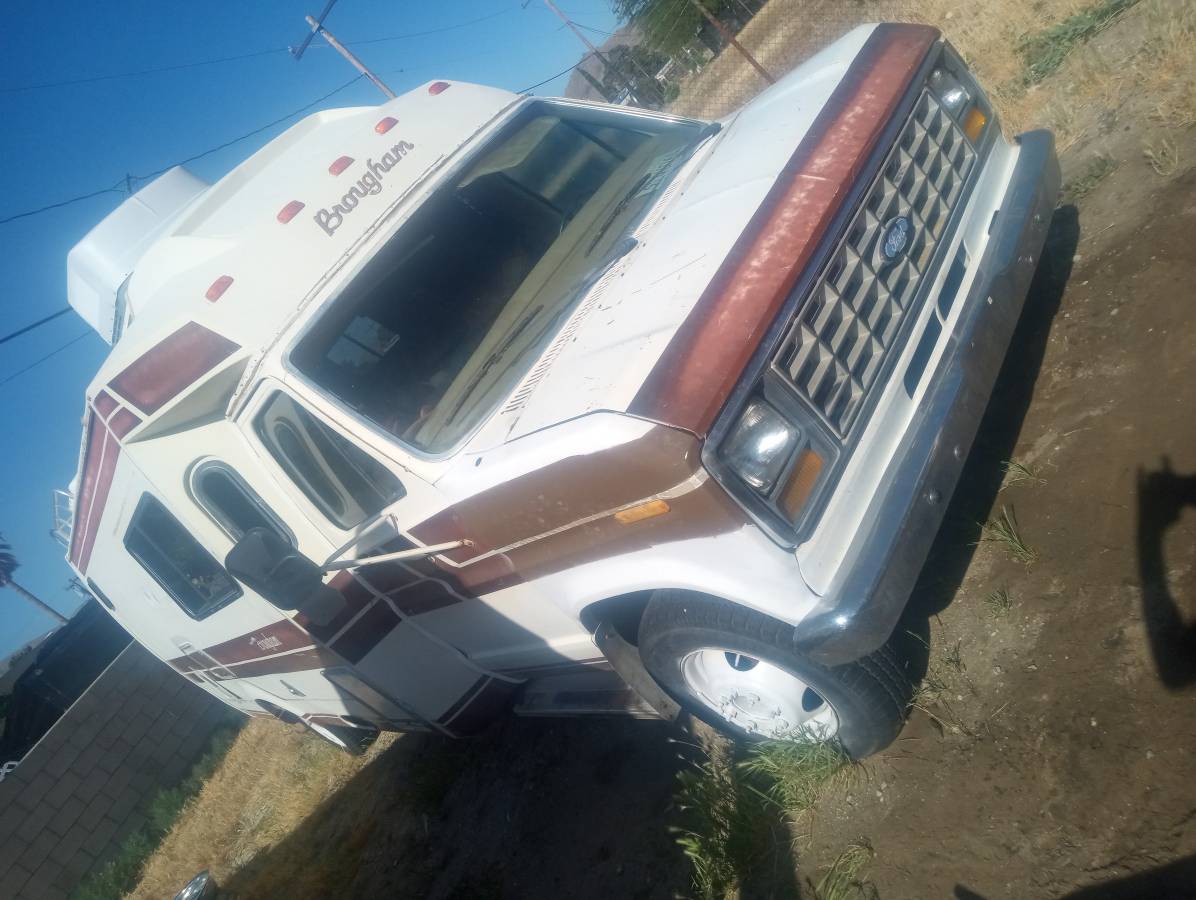Ford-e-350-econoline-1985-white-1