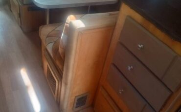 Ford-e-350-econoline-1985-white-10