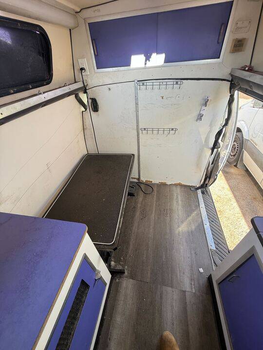 Ford-e-350-econoline-1995-white-4
