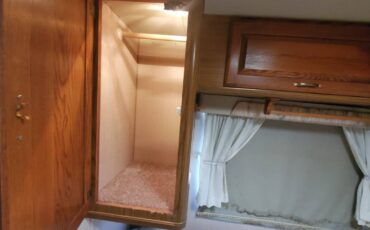 Ford-e-350-econoline-winnebago-1987-13