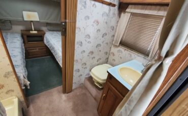 Ford-e-350-econoline-winnebago-1987-20