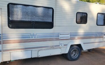 Ford-e-350-econoline-winnebago-1987-7