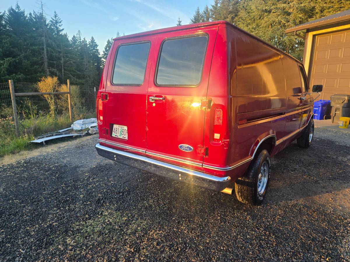 Ford-e150-cargo-van-1989-red-6