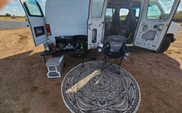 Ford-e150-cargo-van-1992-white-4