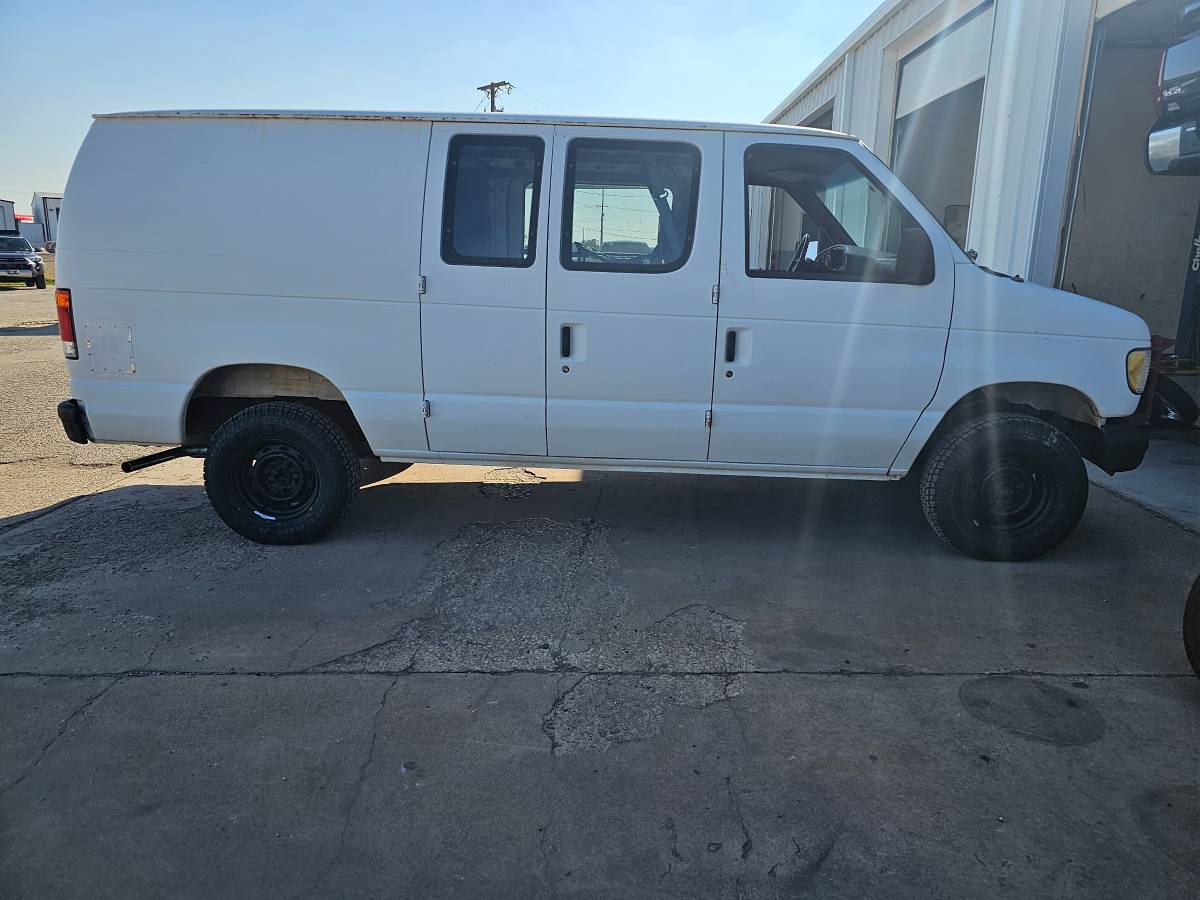 Ford-e150-cargo-van-1992-white-5