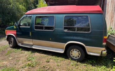 Ford-e150-conversion-van-1994-green