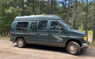 Ford-e150-conversion-van-1996-green-1