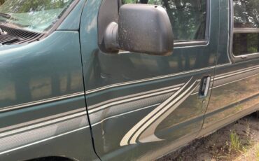 Ford-e150-conversion-van-1996-green-10