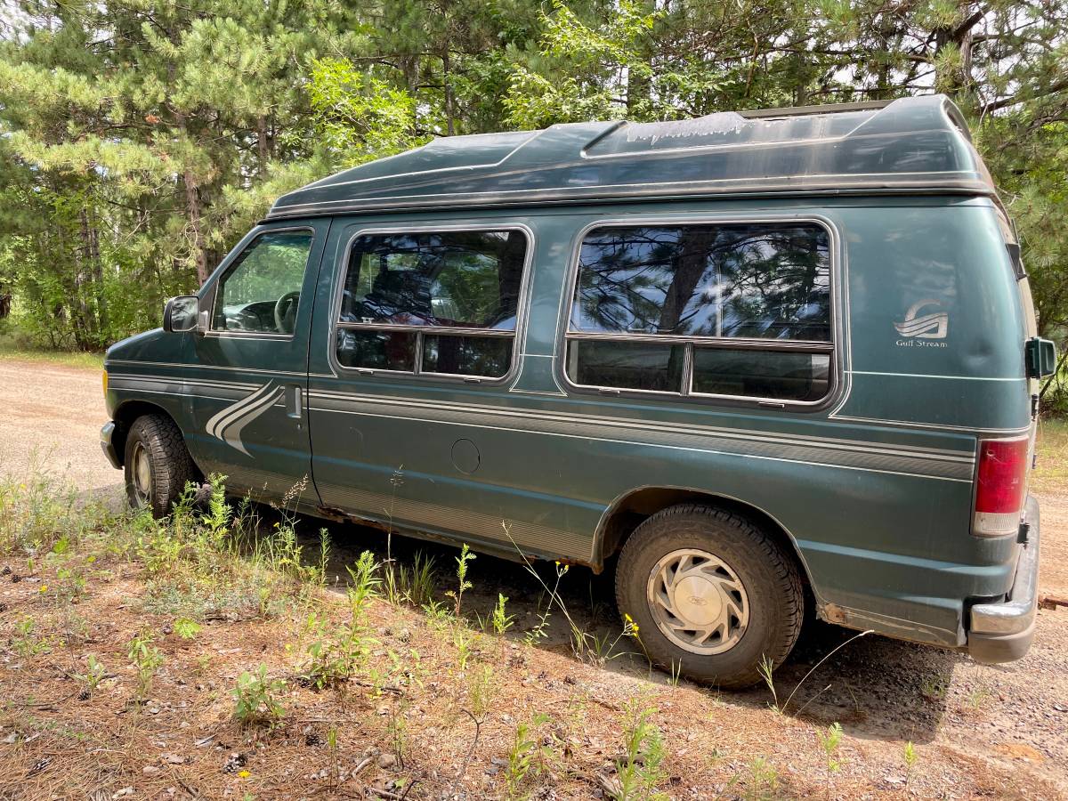 Ford-e150-conversion-van-1996-green-11