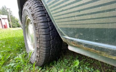 Ford-e150-conversion-van-1996-green-6