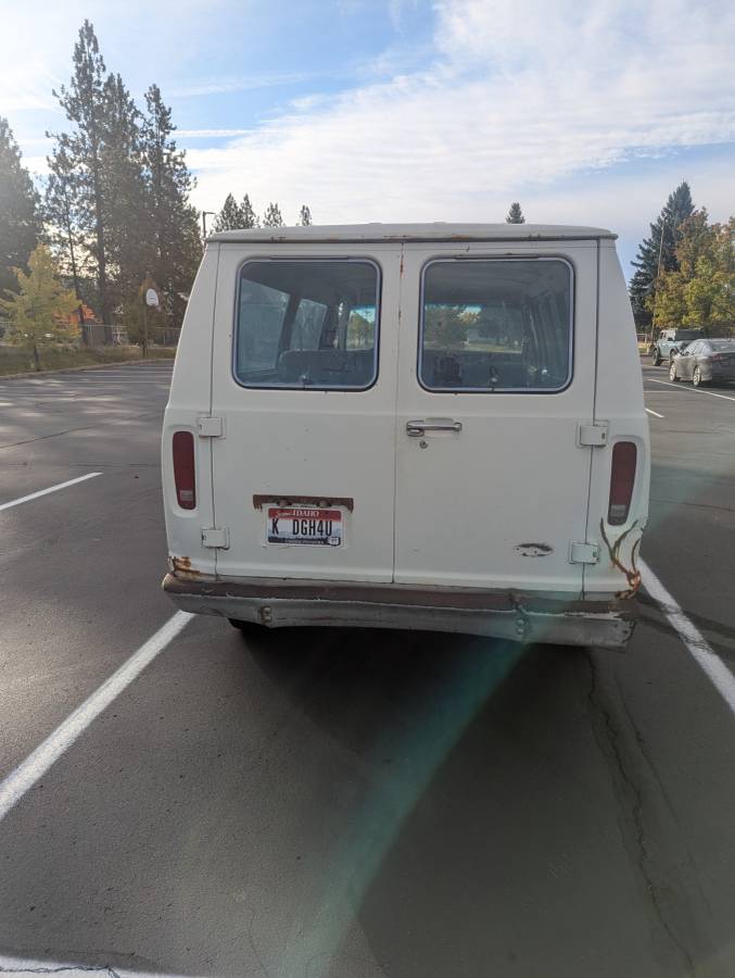 Ford-e150-econoline-1991-white-2