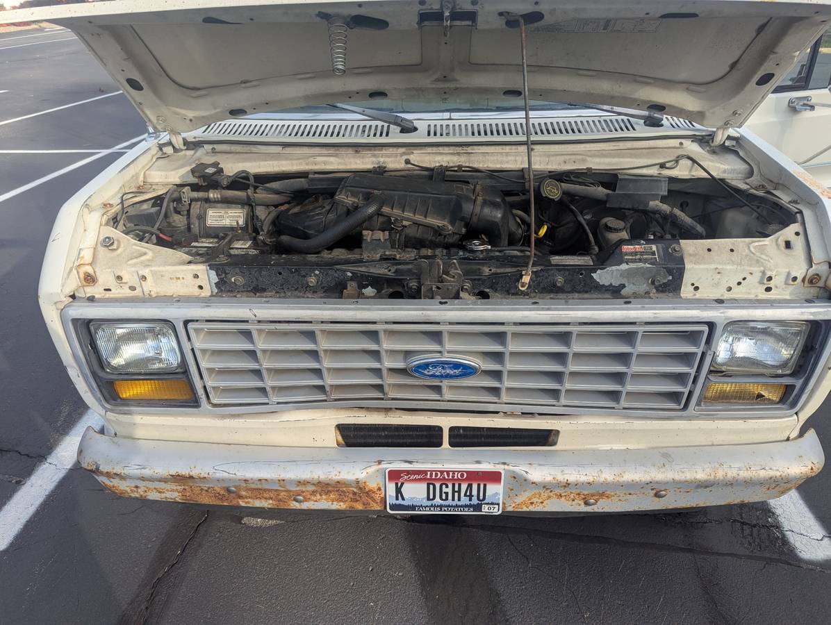 Ford-e150-econoline-1991-white-4