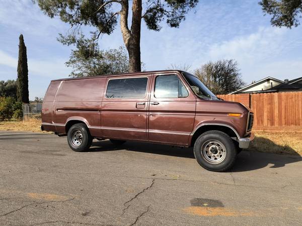 Ford-e250-cargo-van-1979-brown-1