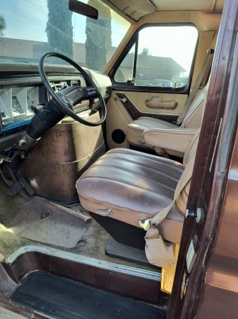 Ford-e250-cargo-van-1979-brown-13