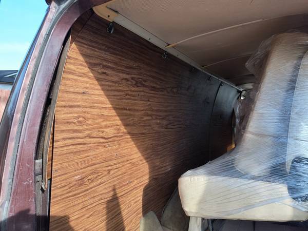 Ford-e250-cargo-van-1979-brown-16