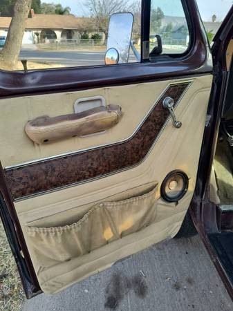 Ford-e250-cargo-van-1979-brown-19