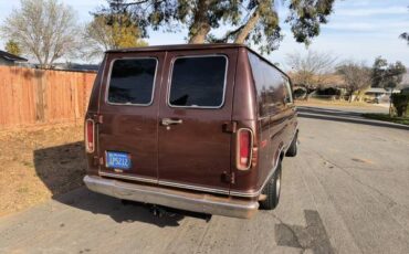 Ford-e250-cargo-van-1979-brown-4