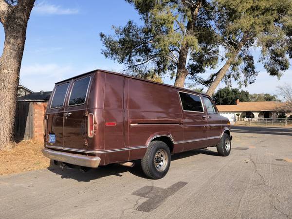 Ford-e250-cargo-van-1979-brown