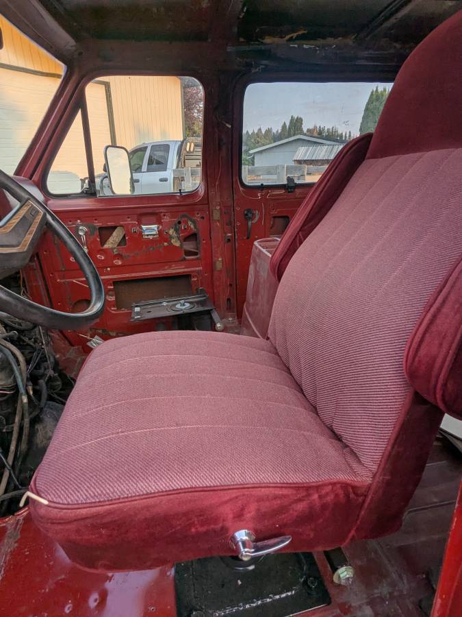 Ford-e250-cargo-van-1987-red-3